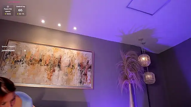 MiaFarrell_'s cam snapshot