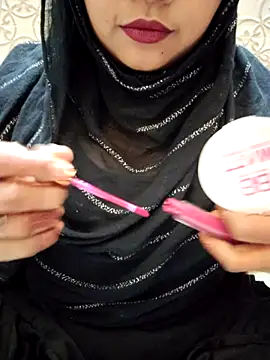 Indian-Nazia's cam snapshot