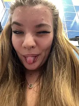 Holy_Tereza live sex cam