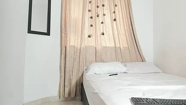 raiderandroxie's cam snapshot