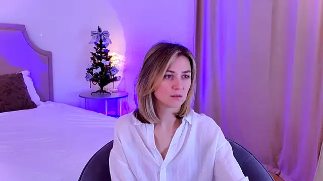 EmeraldGlow's cam snapshot