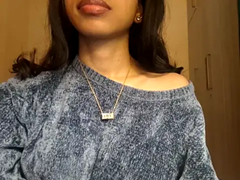 Queen_Ayeshaa's cam snapshot