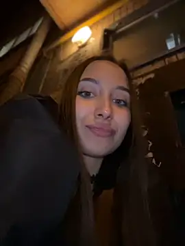 ICrazyOneIRL's cam snapshot