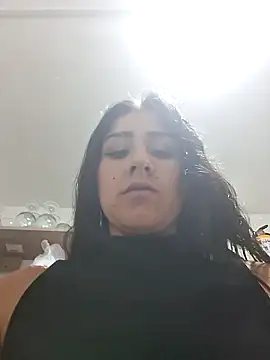 CAROLINE__07's cam snapshot