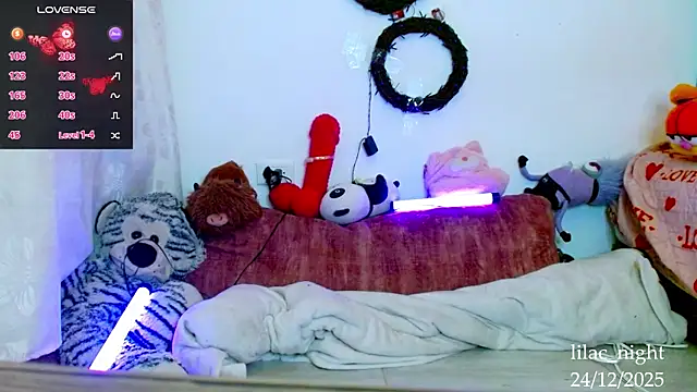 lilac_night33's cam snapshot