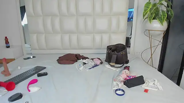 Alhana_pulido live sex cam