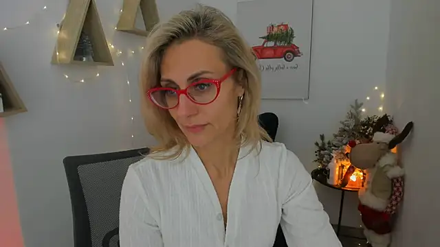 MuseOfStage's cam snapshot