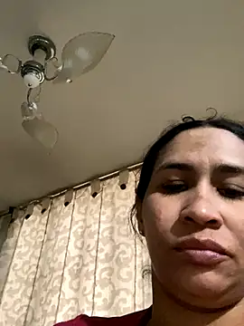 Carola-Ross live sex cam