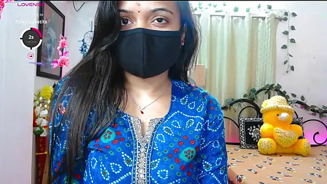 thyAnvi live sex cam