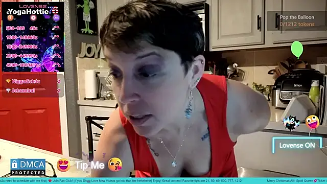 YogaHottie76's cam snapshot