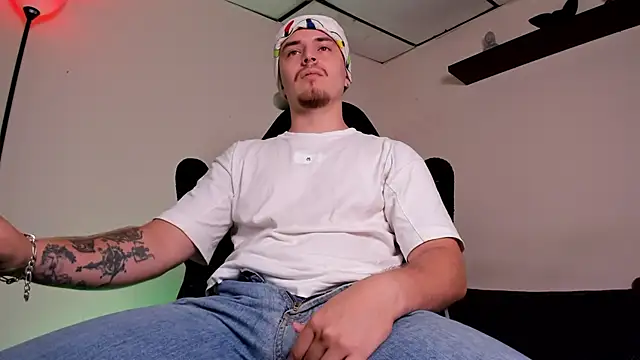 james_connor2 live sex cam