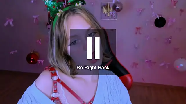 madeline_doll's cam snapshot