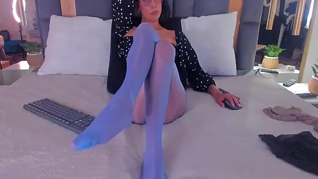 GabyPetit's cam snapshot