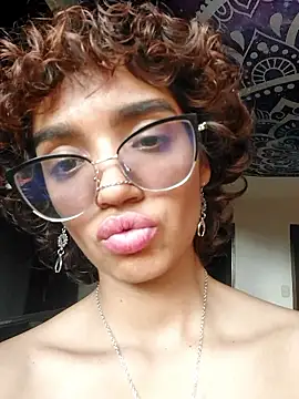 slutty_venus live sex cam