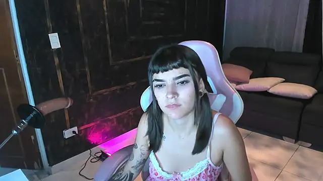 allice_19cullen's cam snapshot