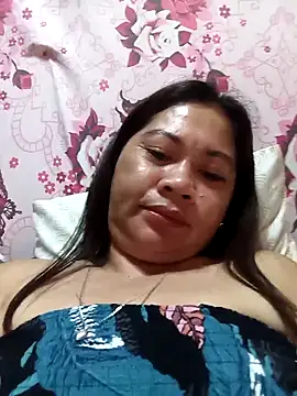 SweetChubbyMommy_02's cam snapshot