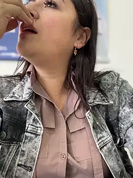 Lesly_10- live sex cam