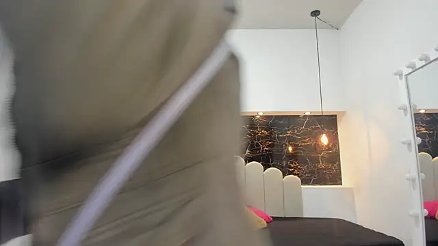 Annyrosee's cam snapshot