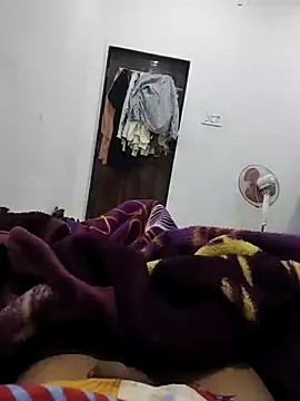 Playboyx143@xh's cam snapshot