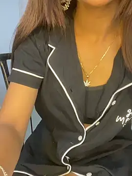 LOVELY_BABYJI's cam snapshot