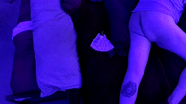 Time2playN303party's cam snapshot