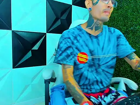 Boy_tatto77's cam snapshot