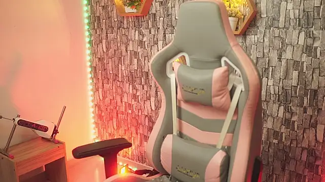 bonniie_98_'s cam snapshot