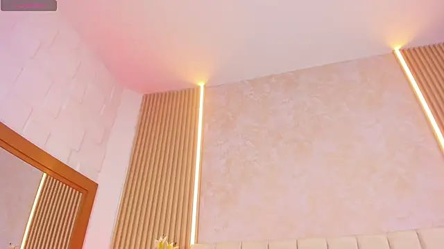 ZOEBARLOWE's cam snapshot