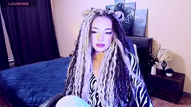 NoraCake's cam snapshot