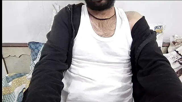 UncutLund live sex cam