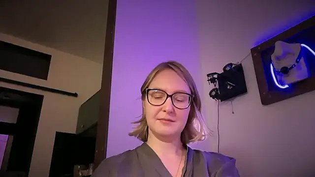 Kira_Elve's cam snapshot