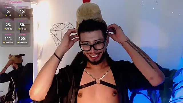 Colby_brown03's cam snapshot