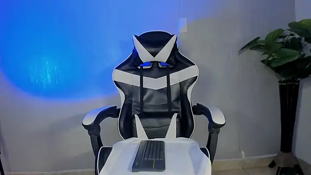 Brand_Collins's cam snapshot