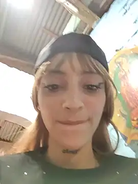 Dani-peggin's cam snapshot