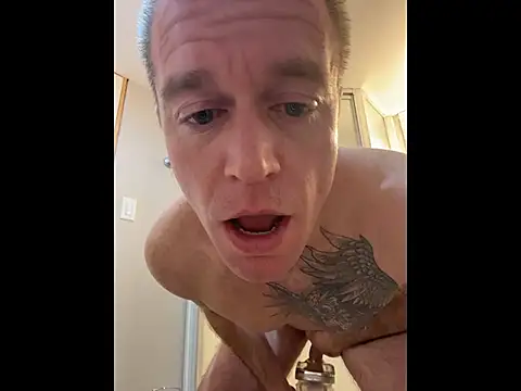 DILFiGuess1's cam snapshot