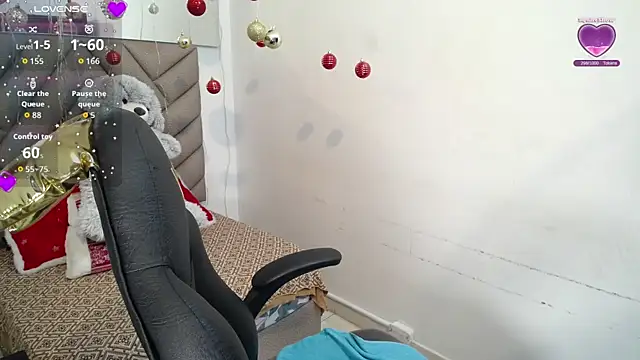 heluejamil live sex cam