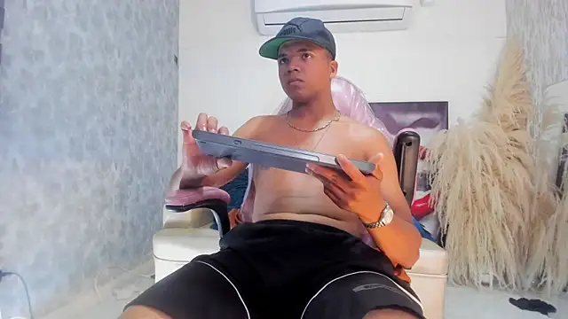 yeison_clear's cam snapshot