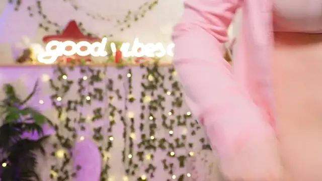 MonicaAsis live sex cam