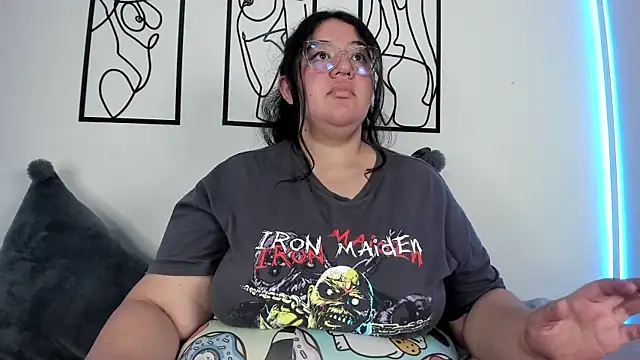 RubyPirsso18's cam snapshot