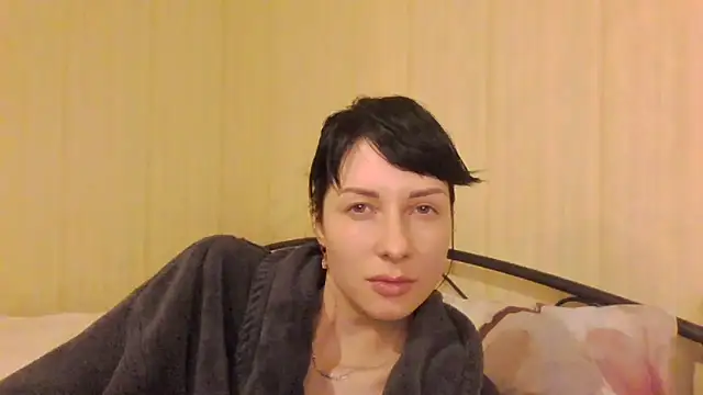 -Crystal-'s cam snapshot