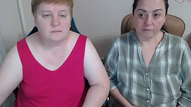 Bertie_Adeline's cam snapshot