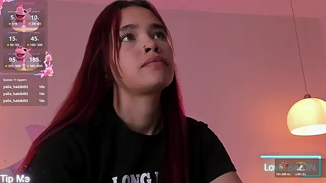 violeth_hill's cam snapshot