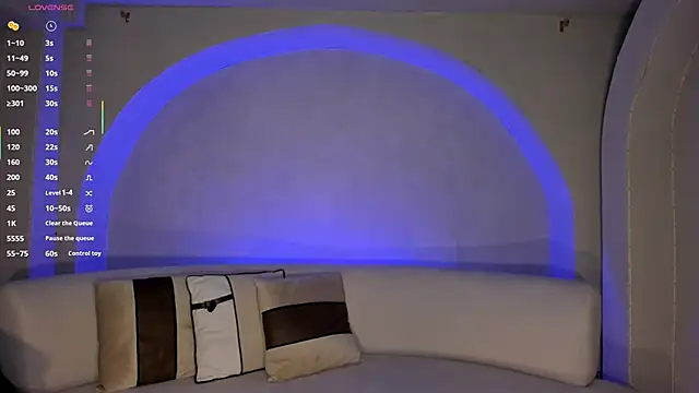 LizzHamilton__'s cam snapshot