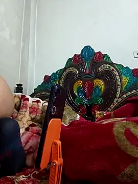 maya-Couple19's cam snapshot