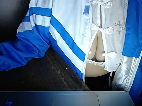 maian_love's cam snapshot