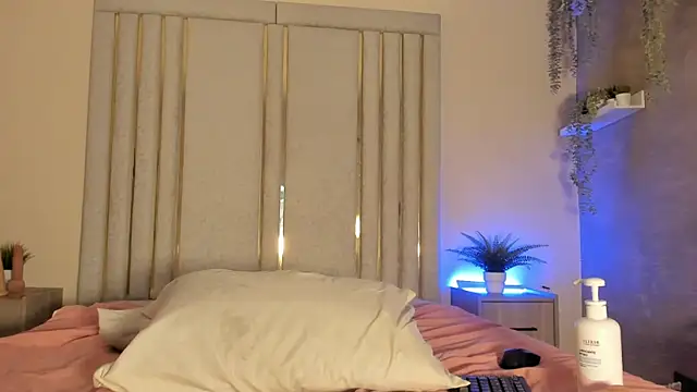 Nahomycarterr's cam snapshot