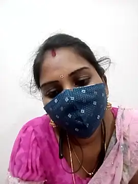 Tamil_roja17's cam snapshot