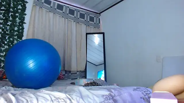 zhannaya_jhaen_ live sex cam