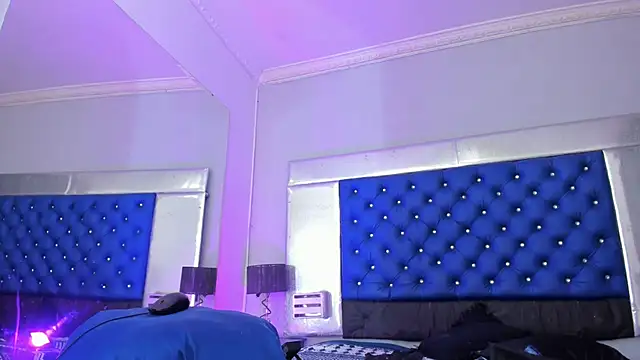 Eyleen_Santos live sex cam