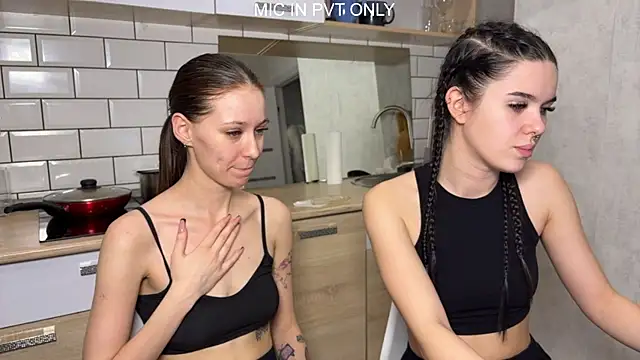 girls_secrets's cam snapshot